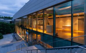 Commercial Glass Facade 